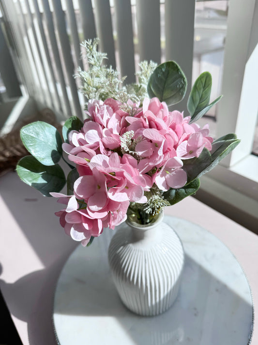 Refreshing Your Space: Embracing Spring with Vibrant Home Decor